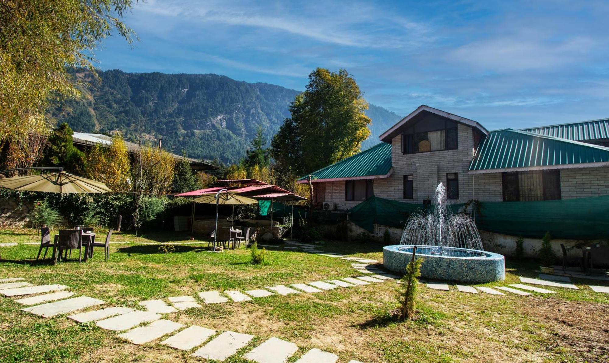 Hotel Ambika Residency, Near Hidimba Devi Temple Manāli Exterior foto
